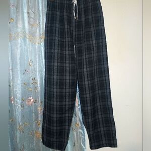 B.U.M.Black Plaid Pajama Pants